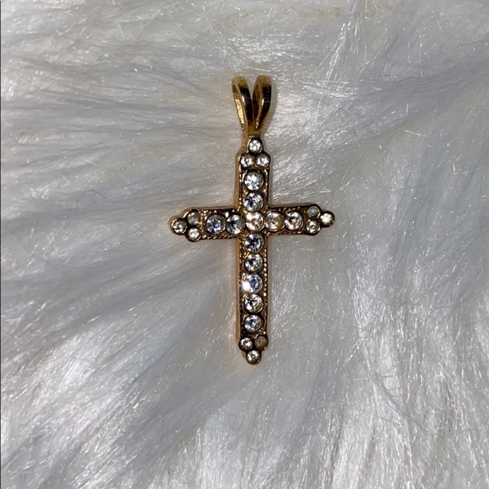 Statement Cross